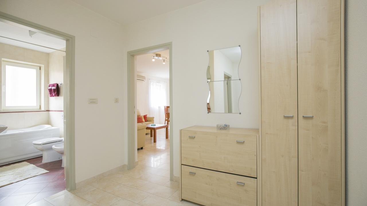 Apartment Jadranka Рабац Екстер'єр фото