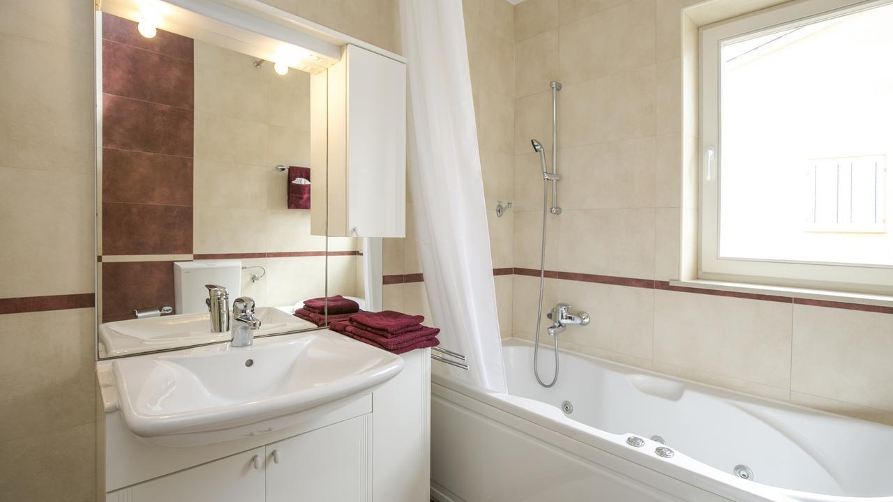 Apartment Jadranka Рабац Екстер'єр фото